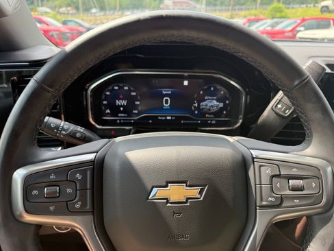 Used 2023 Chevrolet Silverado 1500 LT AWD/4WD image 24