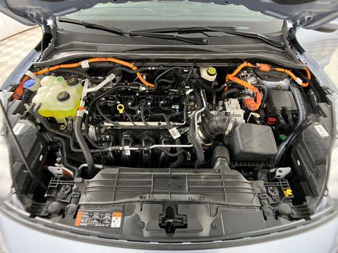 Certified 2022 Ford Escape Titanium w/ Titanium Premium Package image 32