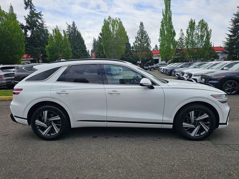 New 2026 Genesis GV70 3.5T Sport Advanced AWD/4WD image 4
