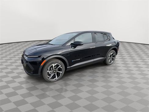 New 2026 Chevrolet Equinox EV LT image 5