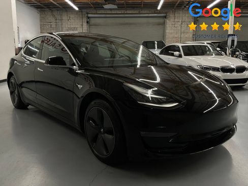 Used 2018 Tesla Model 3 Mid Range RWD image 3