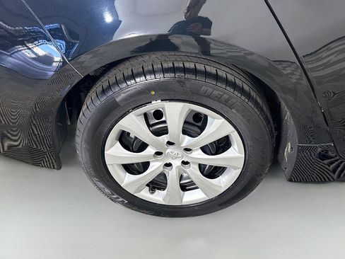 Used 2024 Toyota Corolla LE image 32