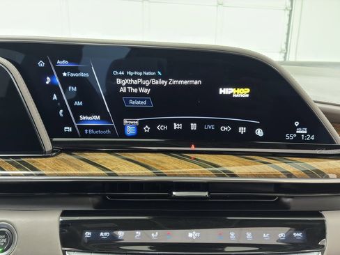 Used 2023 Cadillac Escalade Sport Platinum image 36