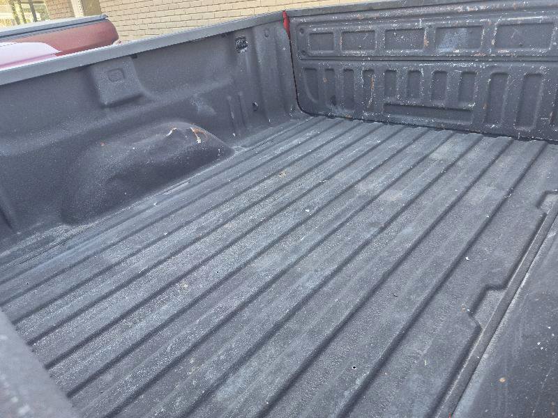 Used 2015 GMC Sierra 1500 SLT w/ SLT Crew Cab Value Package AWD/4WD image 9