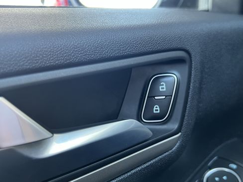 Used 2022 Ford Escape SEL image 36