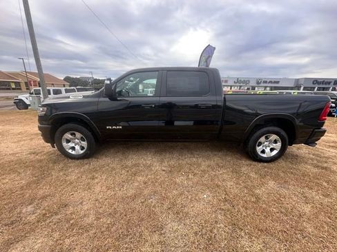 Used 2025 RAM 1500 Big Horn AWD/4WD image 4