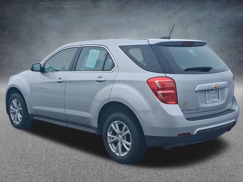 Used 2017 Chevrolet Equinox LS AWD/4WD image 9