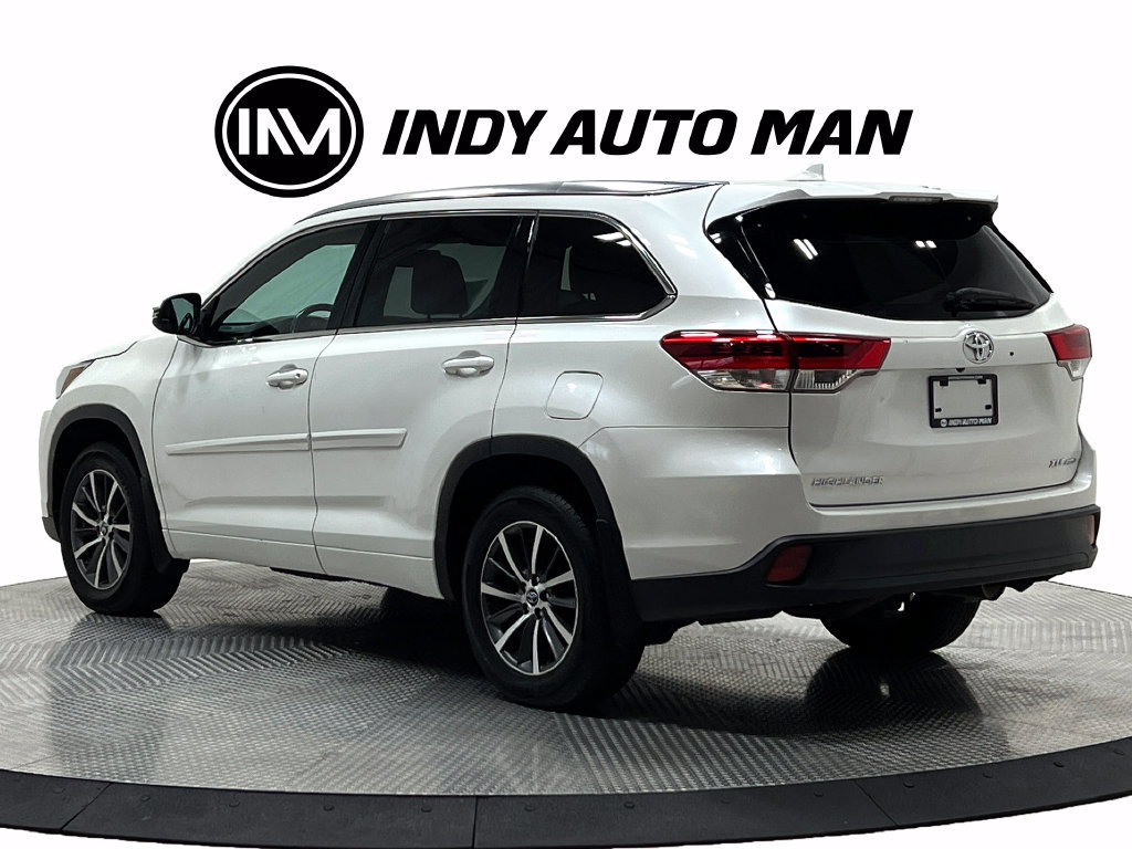 Used 2018 Toyota Highlander XLE AWD/4WD image 6