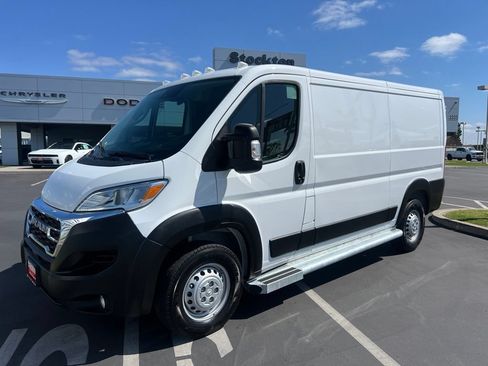 Used 2025 RAM ProMaster 2500 w/ U-Haul Equipment Group FWD image 4