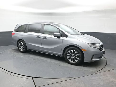 Used 2024 Honda Odyssey EX-L image 8