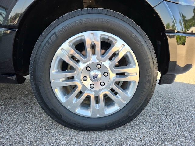 Used 2014 Ford Expedition Limited w/ Equipment Group 301A AWD/4WD image 36