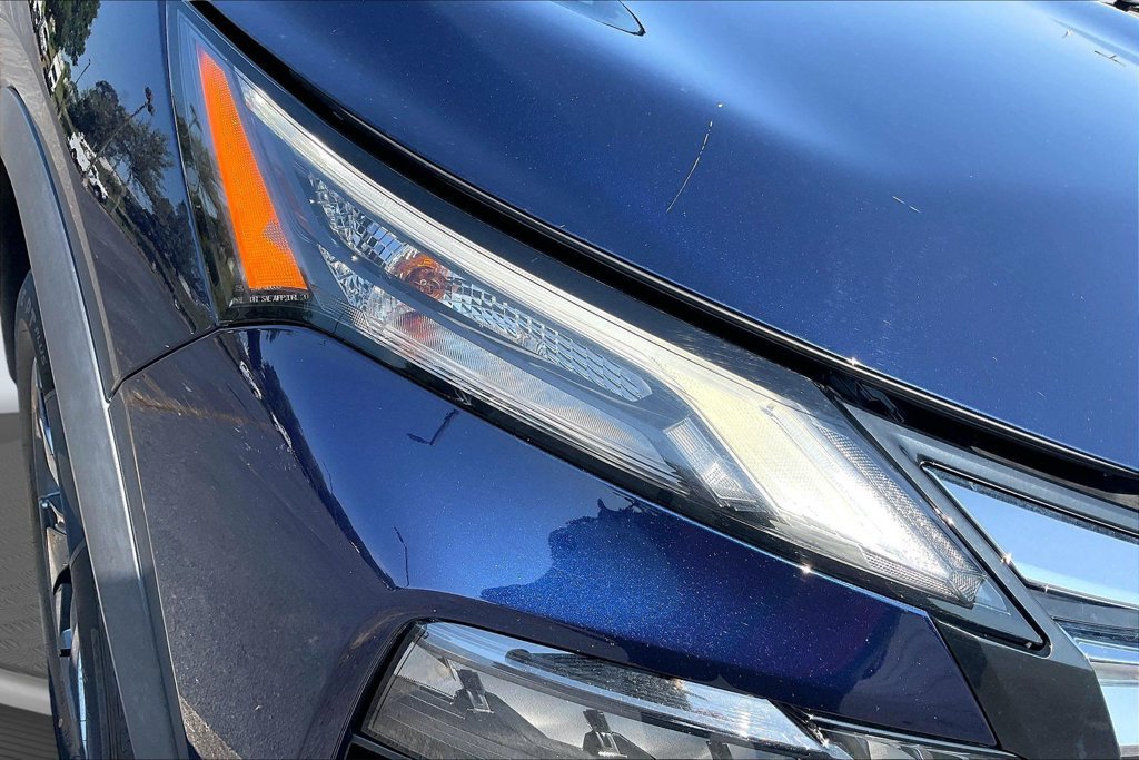 Used 2024 Nissan Rogue SV AWD/4WD image 32