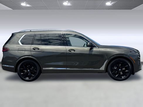 Used 2025 BMW X7 xDrive40i AWD/4WD image 7