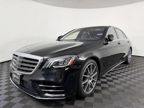 Used 2019 Mercedes-Benz S 560 4MATIC Sedan image 2