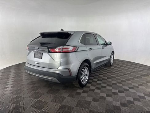 Used 2024 Ford Edge SEL image 8