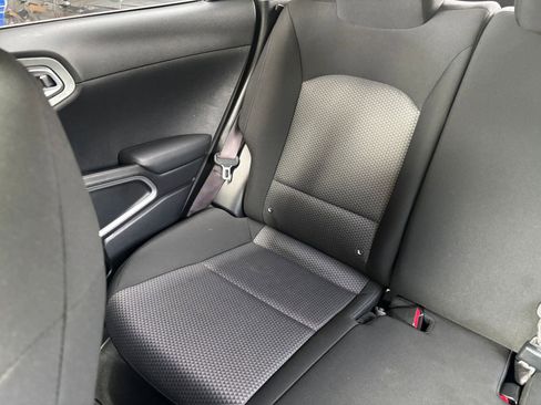 Used 2025 Kia Soul LX w/ LX Technology Package FWD image 37