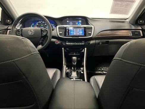 Used 2017 Honda Accord EX-L image 17