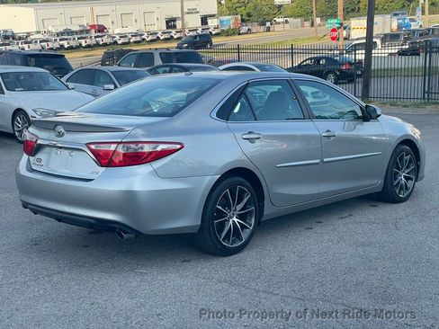 Used 2016 Toyota Camry XSE w/ Moonroof Package FWD image 6