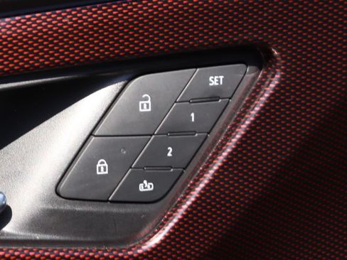 Used 2026 Chevrolet Traverse RS w/ LPO, Floor Liner Package FWD image 18