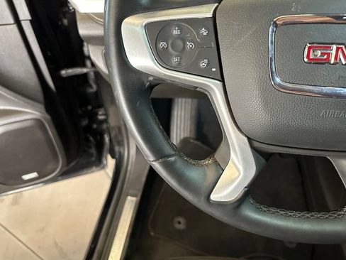 Used 2023 GMC Acadia SLT w/ Elevation Edition AWD/4WD image 11
