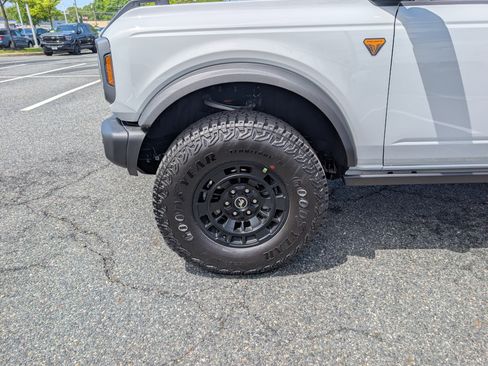 New 2026 Ford Bronco Badlands AWD/4WD image 5