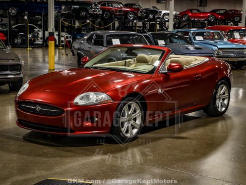 Used 2007 Jaguar XK Convertible image 40