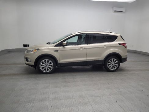 Used 2017 Ford Escape Titanium image 2