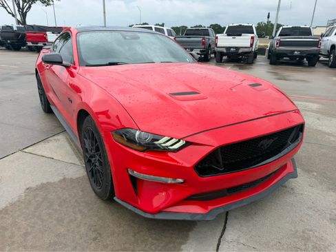 Used 2021 Ford Mustang GT w/ Black Accent Package RWD image 4