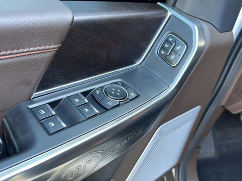 Used 2025 Ford F150 King Ranch w/ FX4 Off-Road Package AWD/4WD image 29