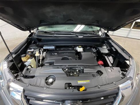 Used 2020 Nissan Pathfinder SV FWD image 31