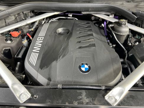 Used 2023 BMW X7 xDrive40i w/ M Sport Package image 30