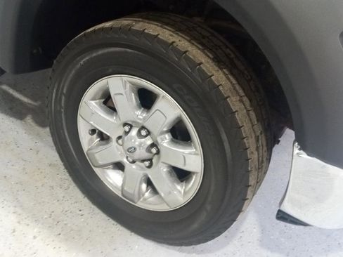 Used 2014 Ford F150 XLT w/ XLT Chrome Package image 3