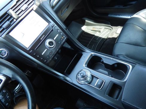 Used 2017 Ford Fusion Titanium FWD image 27