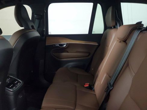 Certified 2024 Volvo XC90 T8 Plus AWD/4WD image 12