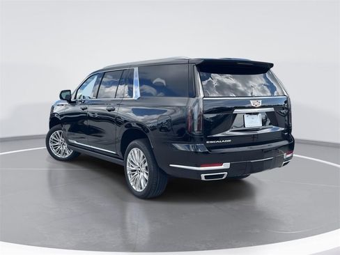 New 2026 Cadillac Escalade ESV Luxury w/ LPO, Floor Liner Package image 5