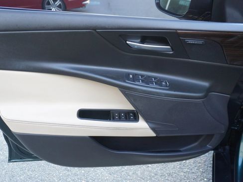 Used 2017 Jaguar XE Prestige image 27