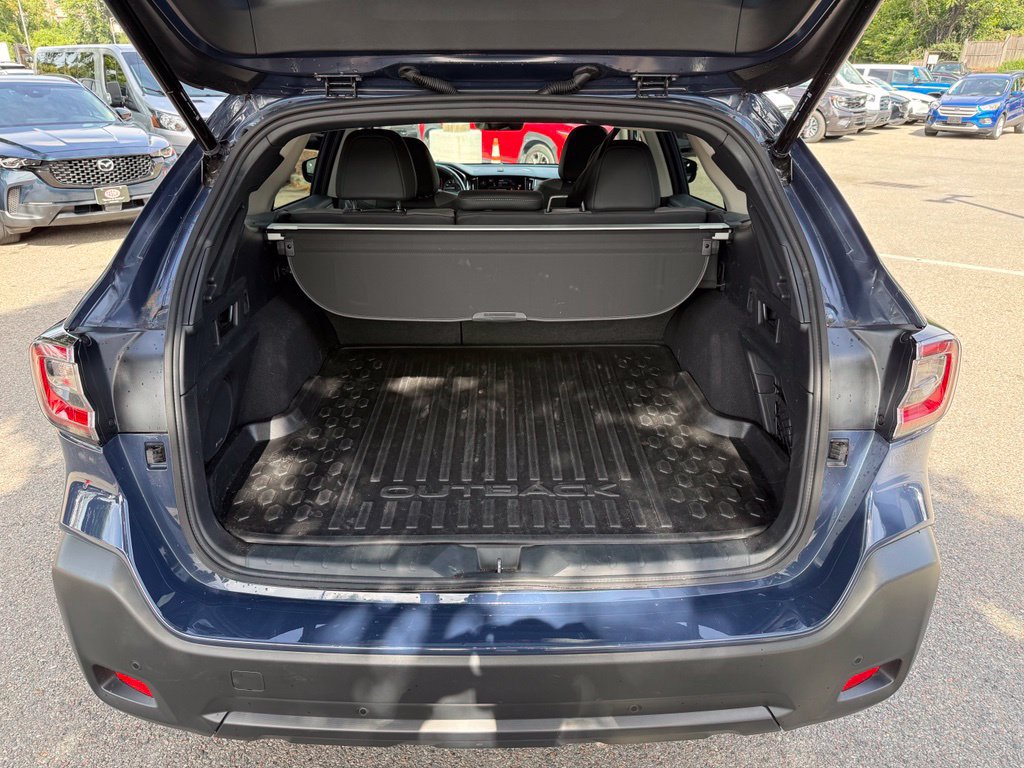 Certified 2025 Subaru Outback Onyx Edition AWD/4WD image 26