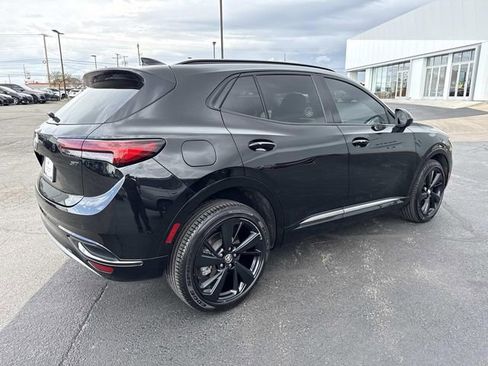 Used 2022 Buick Envision Essence w/ Sport Touring Package FWD image 6