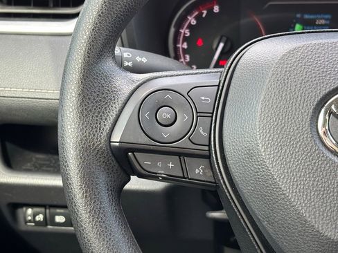 Certified 2025 Toyota RAV4 LE FWD image 16