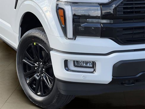 New 2025 Ford F150 Platinum w/ FX4 Off-Road Package image 48