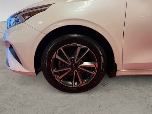 Used 2023 Kia Forte LXS image 14