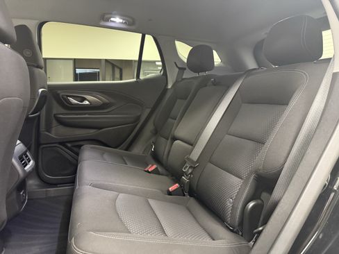 Used 2024 GMC Terrain SLE FWD image 15