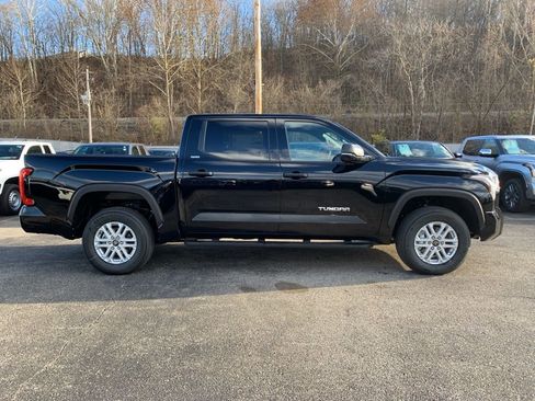 New 2026 Toyota Tundra SR5 image 3