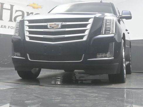 Used 2020 Cadillac Escalade Luxury AWD/4WD image 57