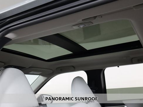 New 2025 Mitsubishi Outlander SEL image 4