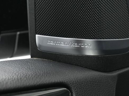 Used 2018 Mercedes-Benz GLS 550 GLS 550 w/ Driver Assistance Package image 43