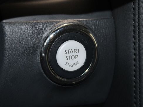 Used 2024 Nissan Armada SV AWD/4WD image 41