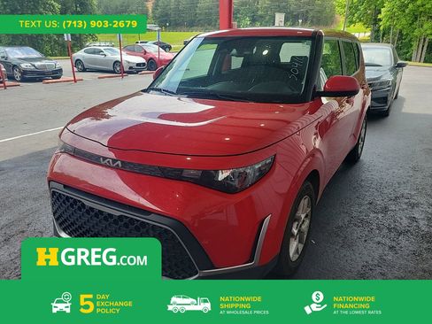 Used 2025 Kia Soul S FWD image 1