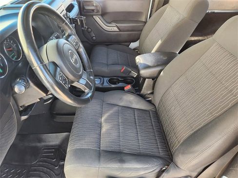 Used 2012 Jeep Wrangler Sport w/ Connectivity Group image 13