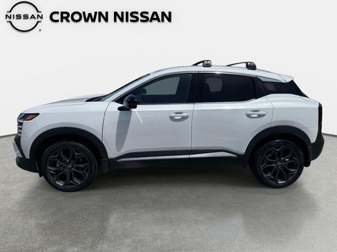 Certified 2026 Nissan Kicks SR w/ SR Premium Package AWD/4WD image 3